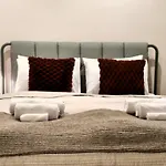Luxury By Stn Appartement *