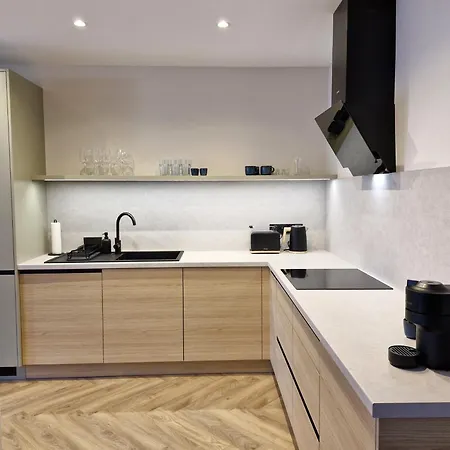 Luxury By Stn Apartment Heviz