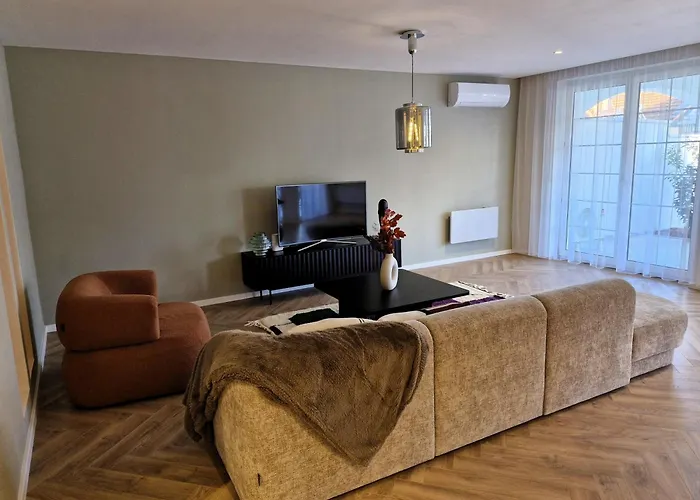 Luxury By Stn Hévíz