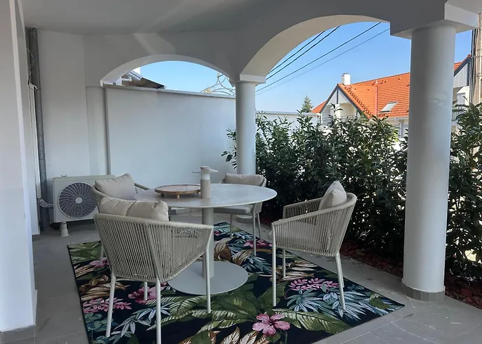 Luxury By Stn Apartment Heviz